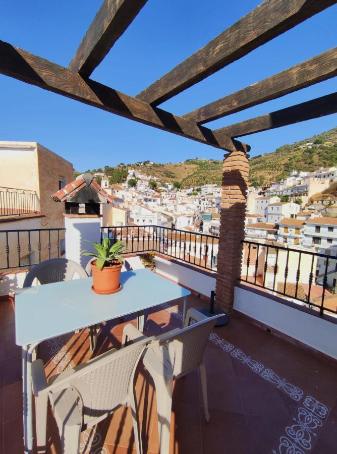 Casita Jade Villa Sayalonga Eksteriør bilde
